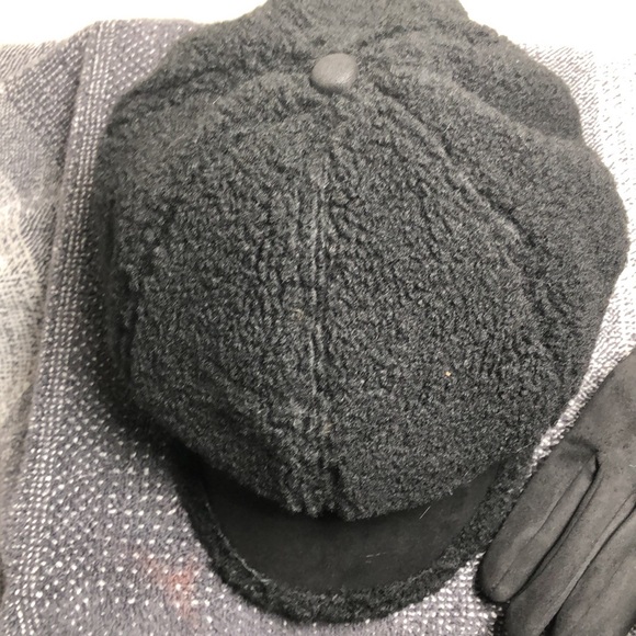 Women’s faux fur Newsboy cabbie cap/gloves - Picture 2 of 9